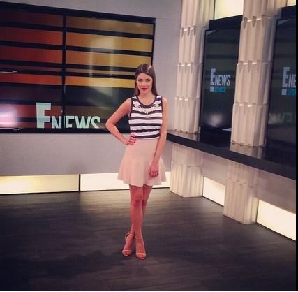 Lety is one of the host on E! Latin News, along Renato Lopez, Patricia ...