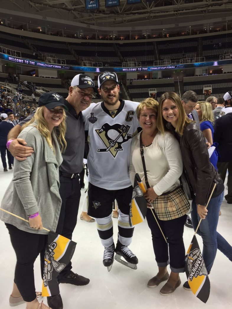 Kathy Leutner NHL Sidney Crosby&#039;s Hot Girlfriend (Photos, Bio, Wiki)