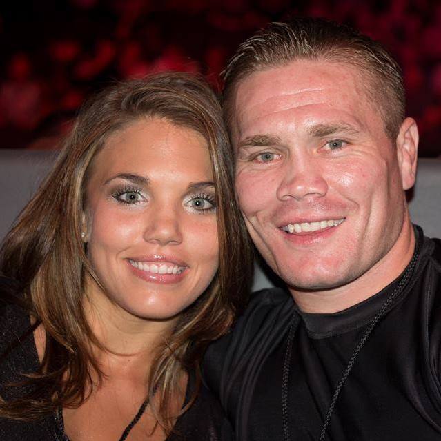 Lisa Riggs MMA Fighter Joe Riggs' Wife (Bio, Wiki)
