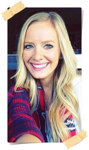 This utterly sexy girl was born Taylour B. Rutledge to Susan and Steven Rutledge. - Taylour-Rutledge-Bio