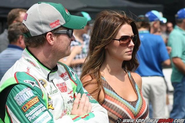 Dale Earnhardt Jr S Wife Amy Earnhardt Bio Wiki Photos