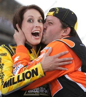 Sarah Kensington Vickers 3 - Who is Tony Stewart's Girlfriend in 2015?