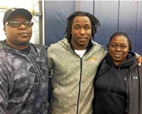 Who are Kareem Hunt's parents, Kareem Hunt Sr. and Stephanie? A look into  RB's family