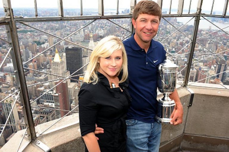 Lucas Glover 's Wife Krista Glover (Bio, Wiki)