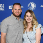 Max Muncy Wife Kellie Muncy