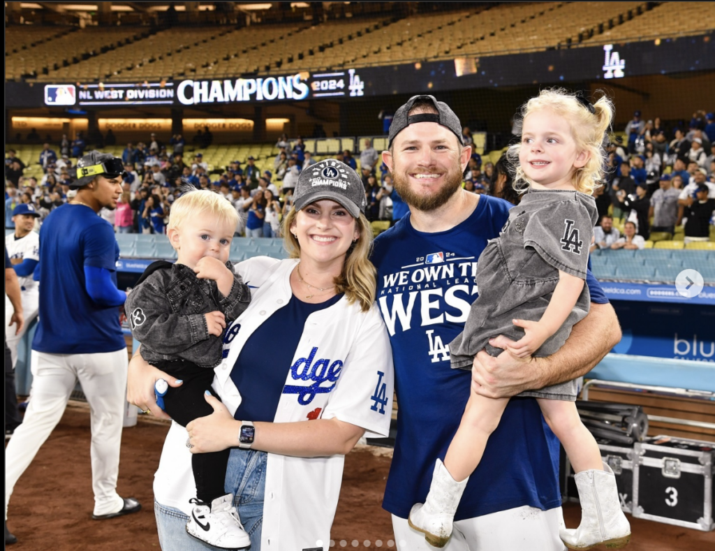 Max Muncy Wife Kellie Muncy