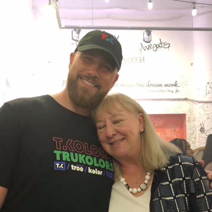 Travis Kelce Mother Donna Kelce