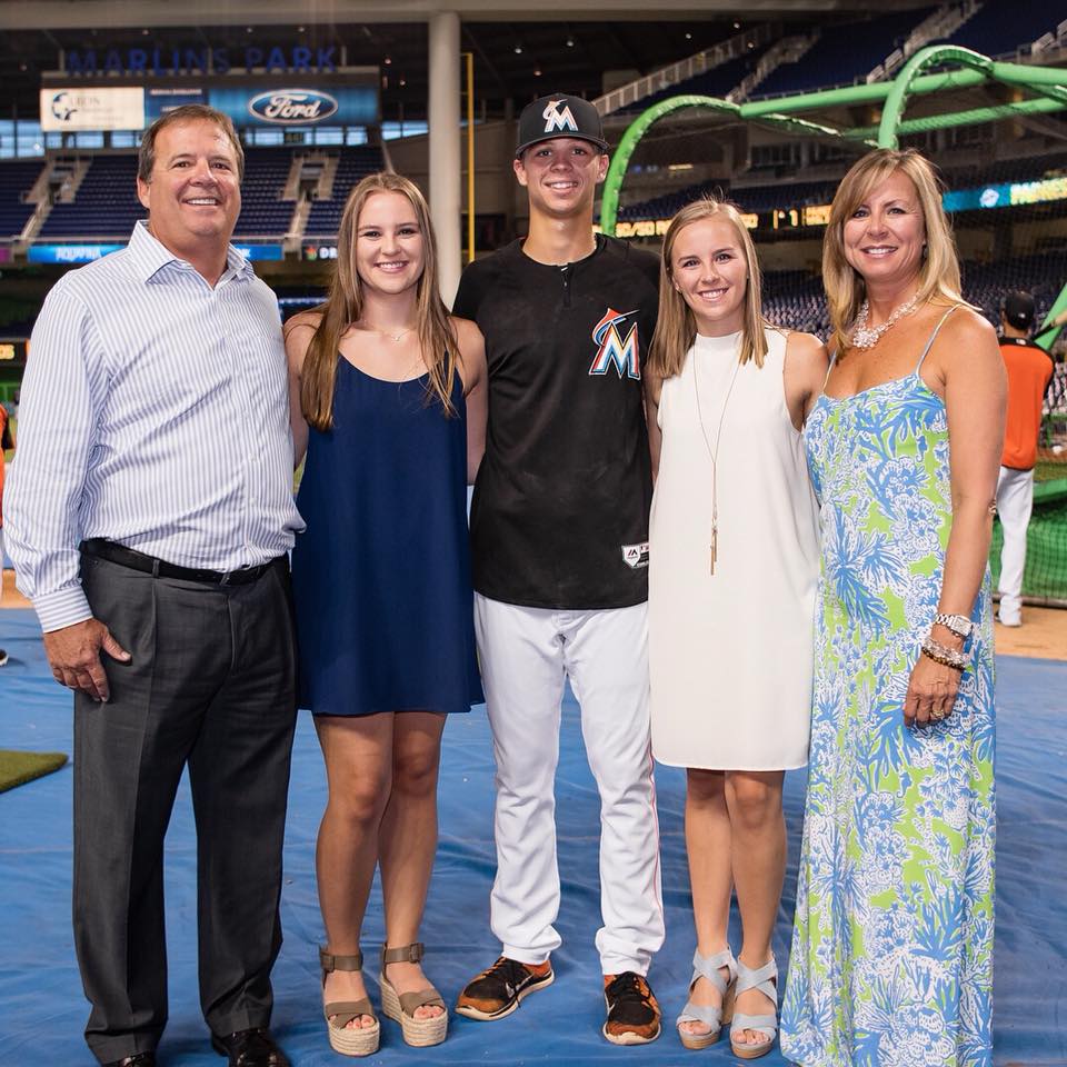 Astros OF Kyle Tucker proposes to girlfriend Samantha Scott